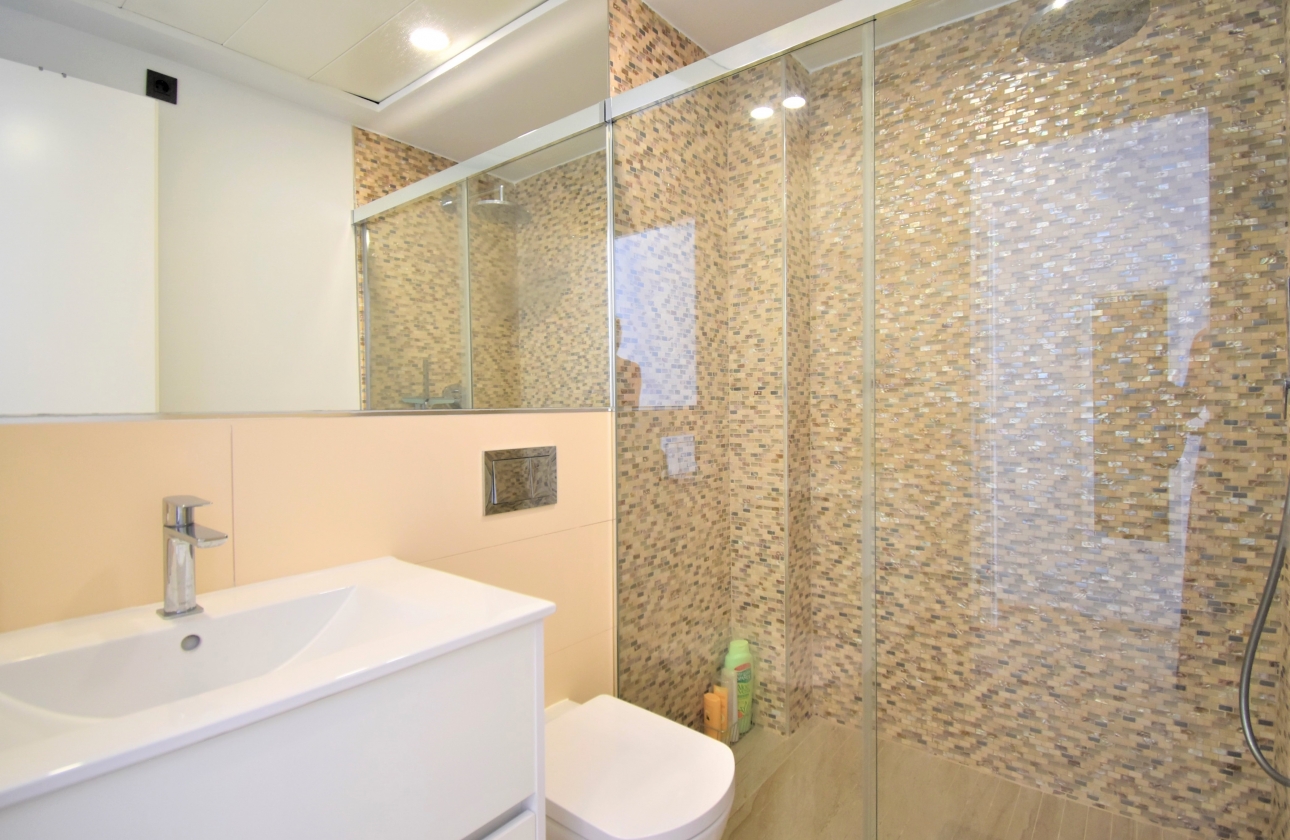 Resale - Villa - Orihuela Costa - Villamartin