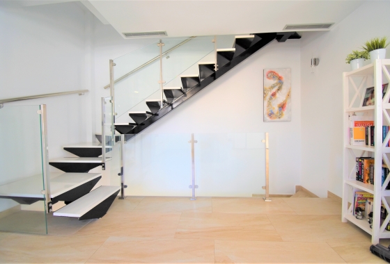 Resale - Villa - Orihuela Costa - Villamartin