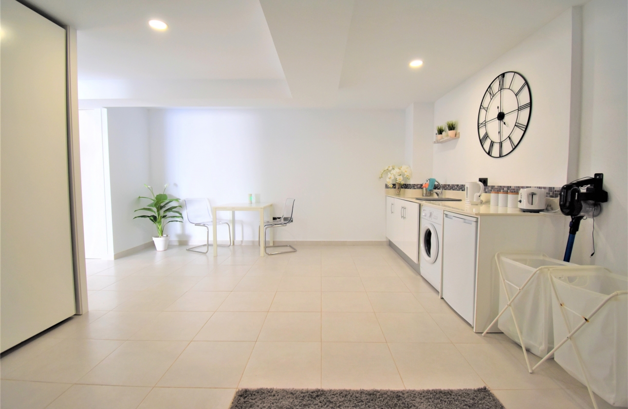 Resale - Villa - Orihuela Costa - Villamartin