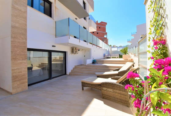 Resale - Villa - Orihuela Costa - Villamartin