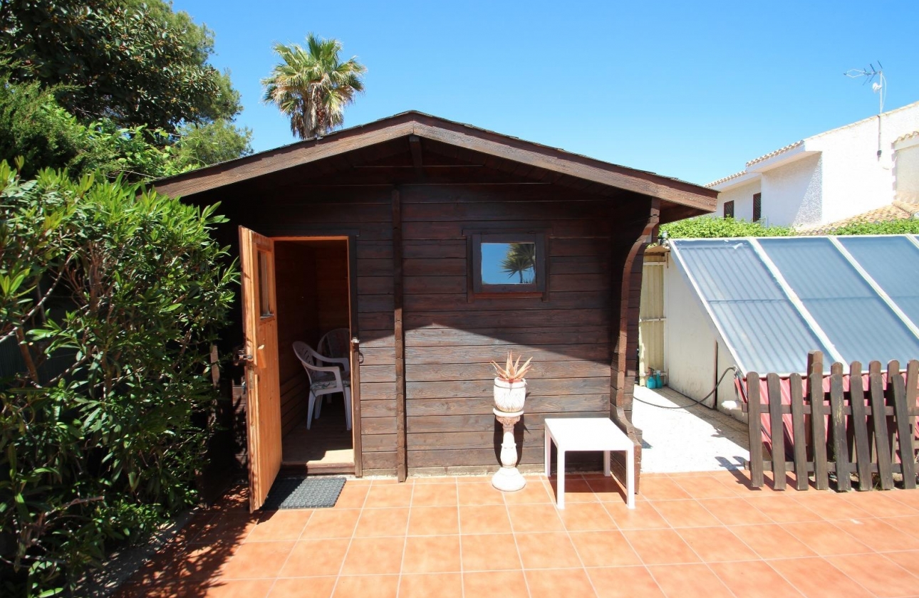 Resale - Villa - Torrevieja - Punta Prima