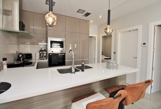 Reventa - Villa - Villamartin