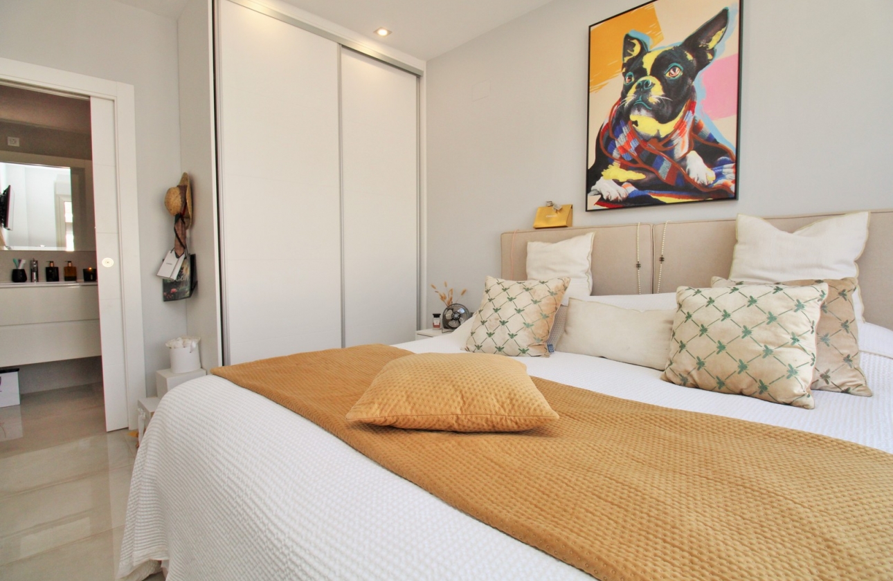 Reventa - Villa - Villamartin