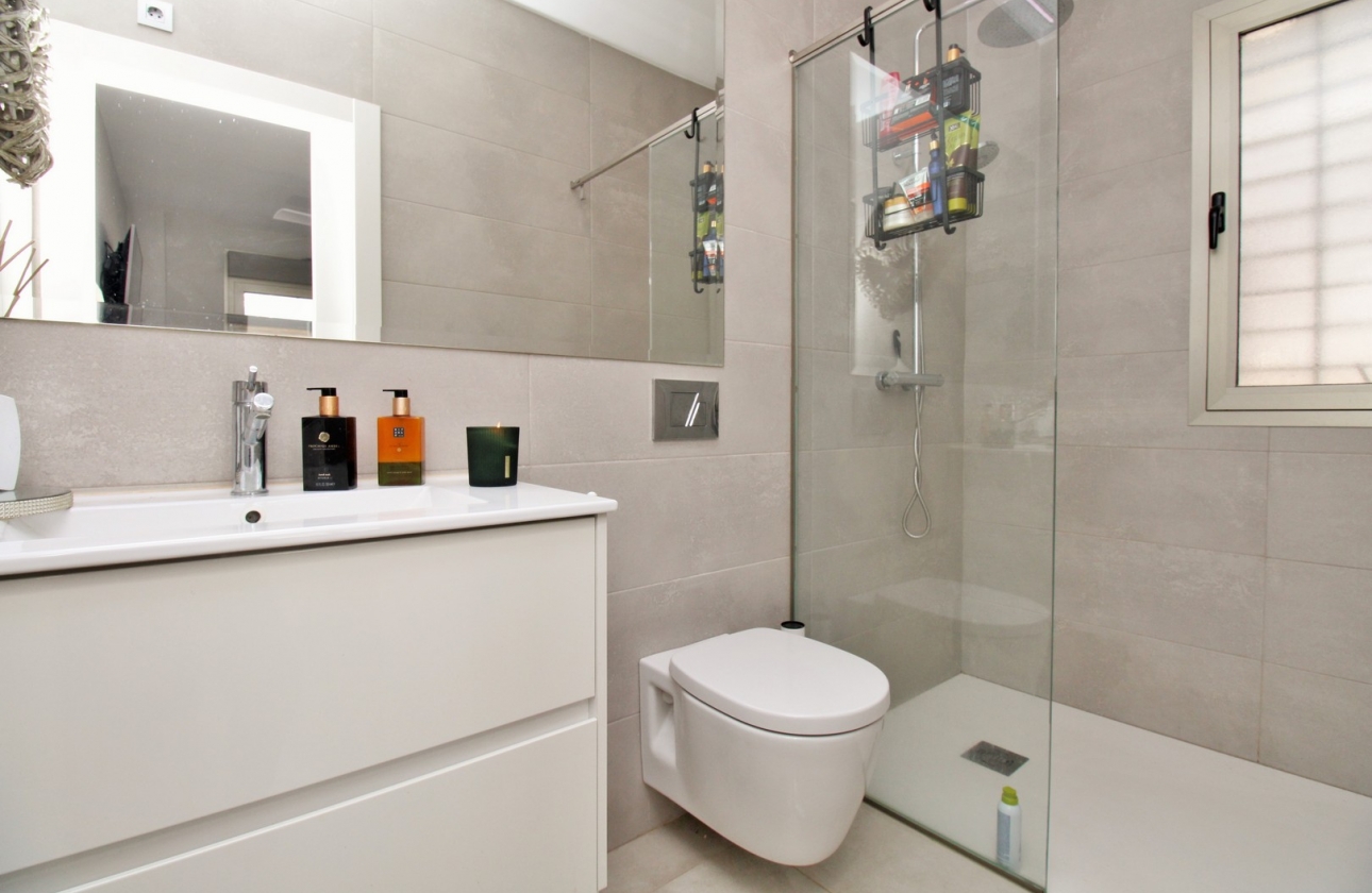 Reventa - Villa - Villamartin