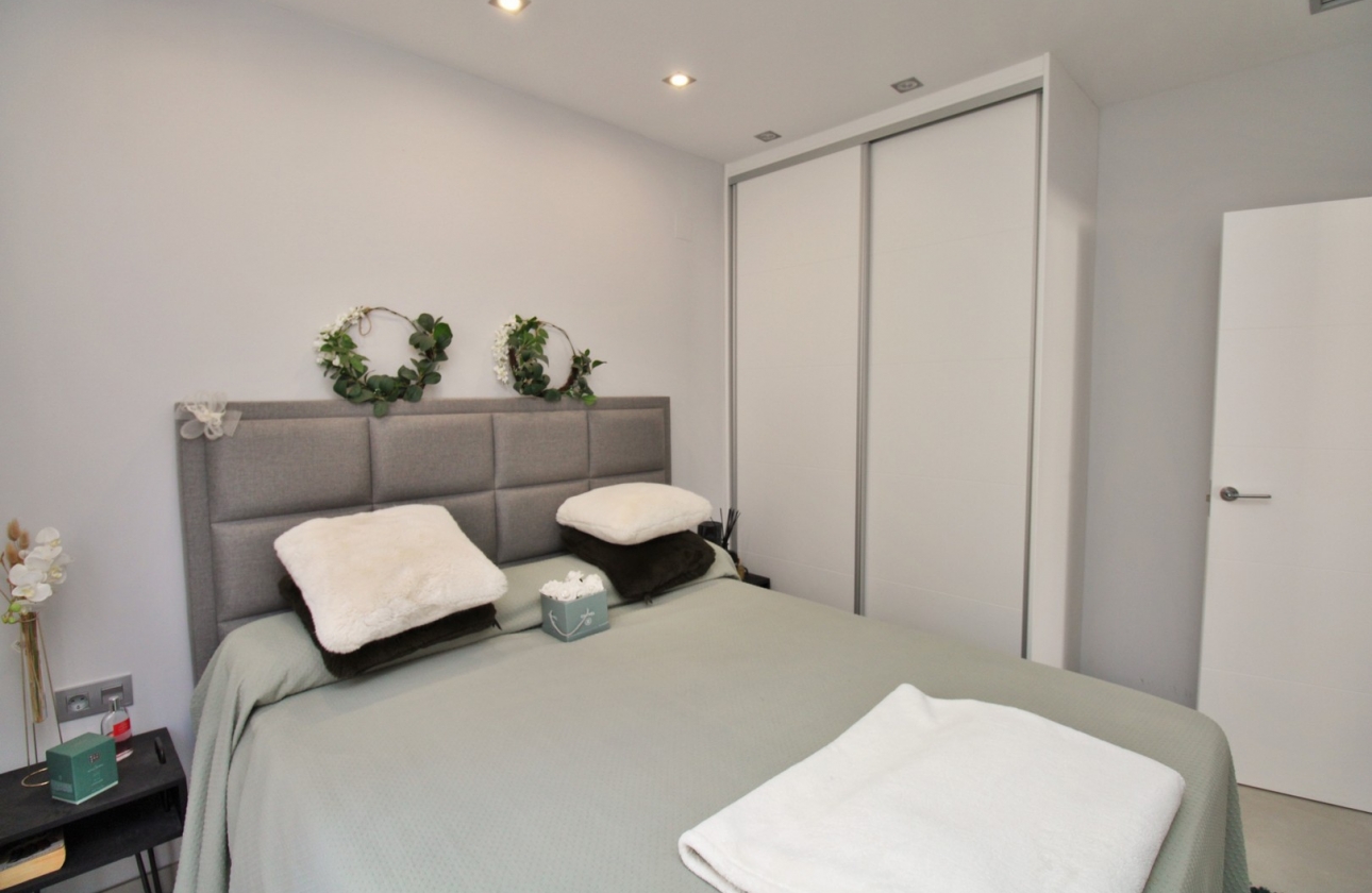 Reventa - Villa - Villamartin