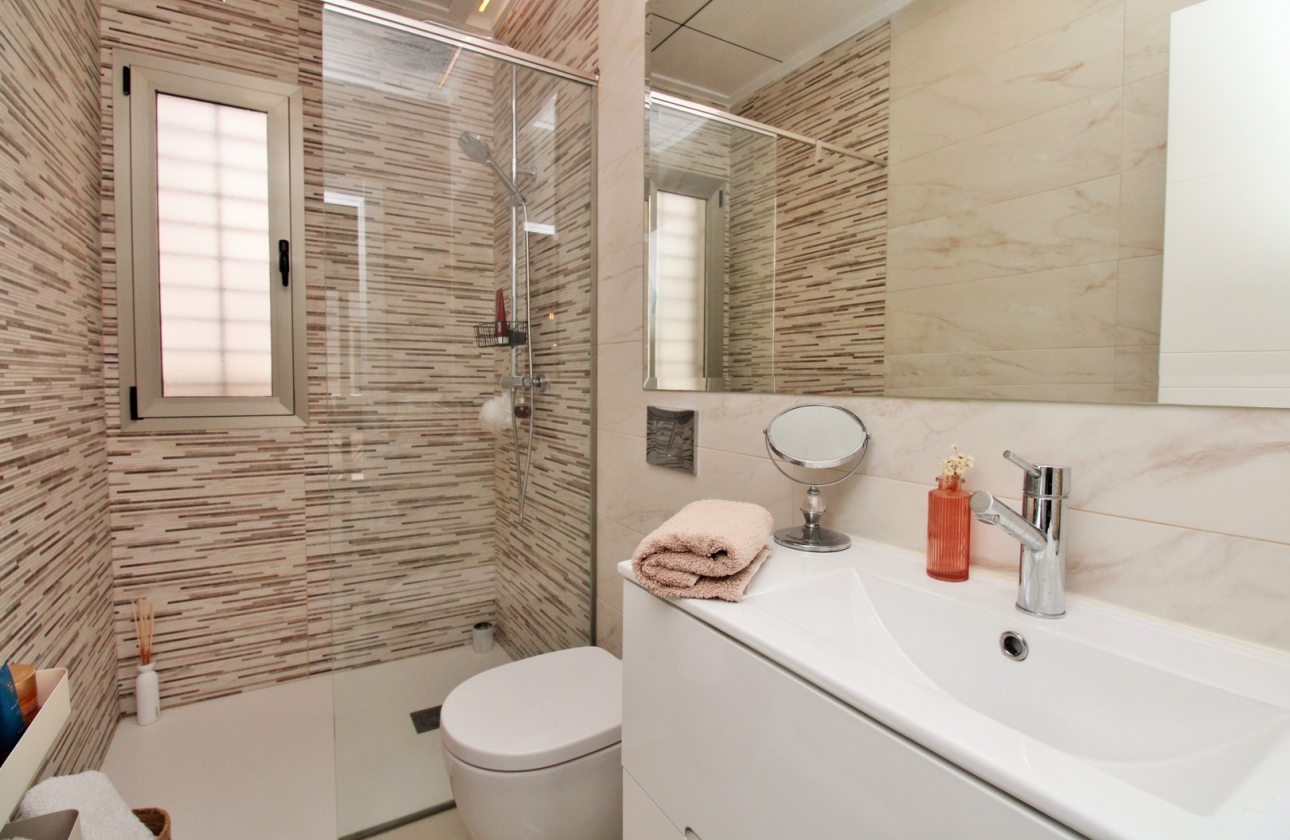 Reventa - Villa - Villamartin