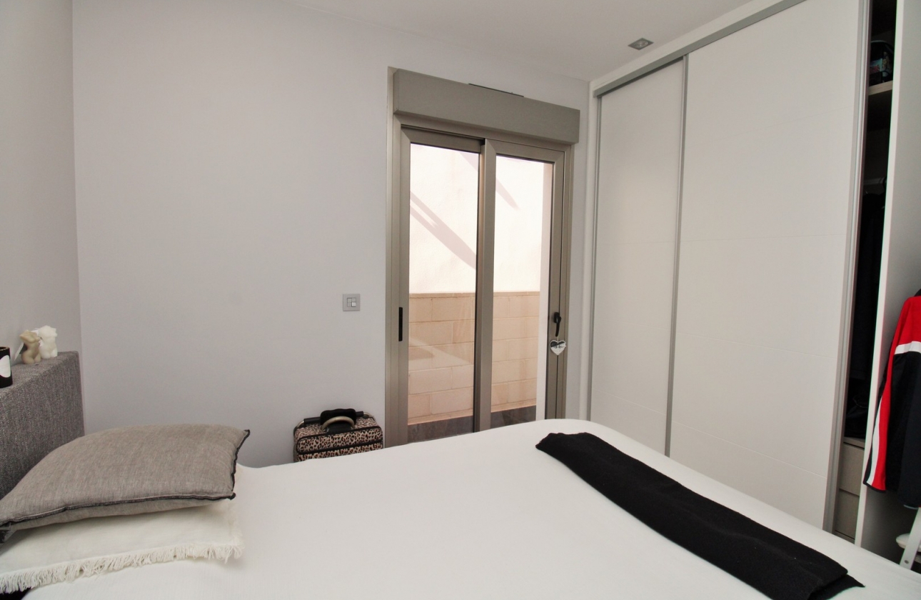 Reventa - Villa - Villamartin