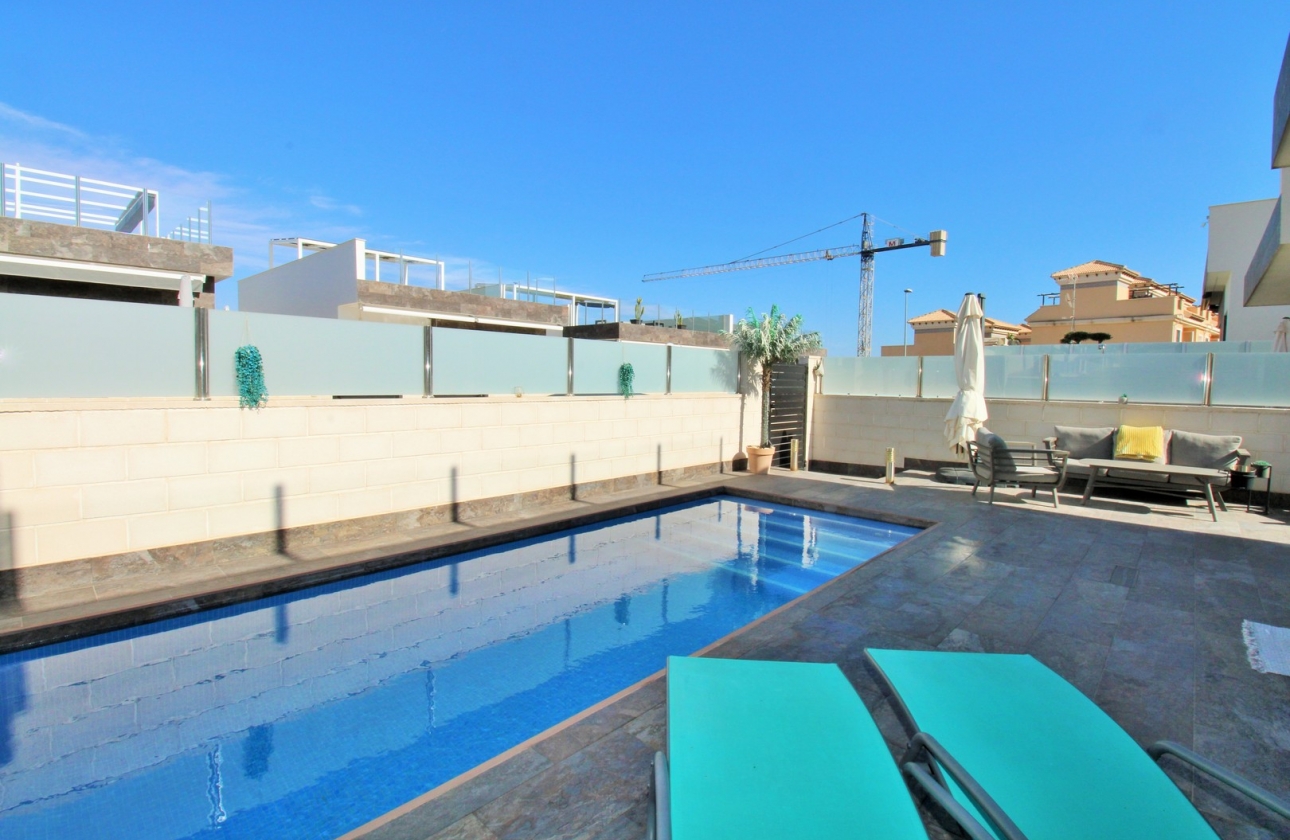 Reventa - Villa - Villamartin