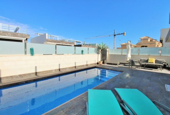 Reventa - Villa - Villamartin