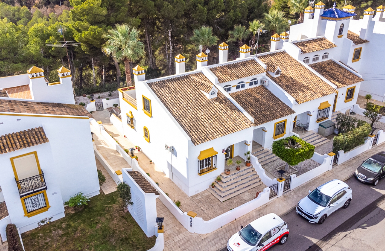 Resale - Villa - Orihuela Costa - Villamartín