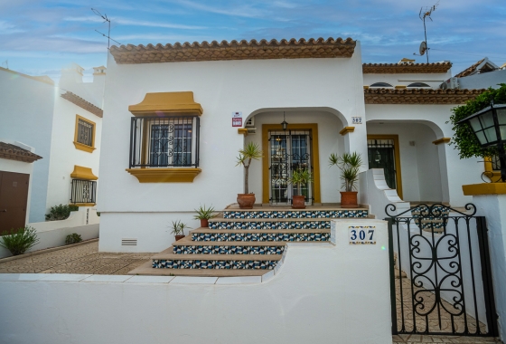 Resale - Villa - Orihuela Costa - Villamartín