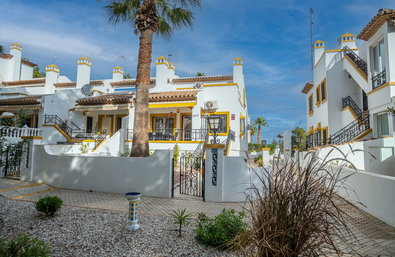 Resale - Villa - Orihuela Costa - Villamartín