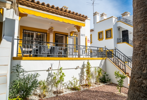 Resale - Villa - Orihuela Costa - Villamartín