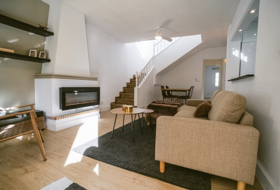 Resale - Villa - Orihuela Costa - Villamartín