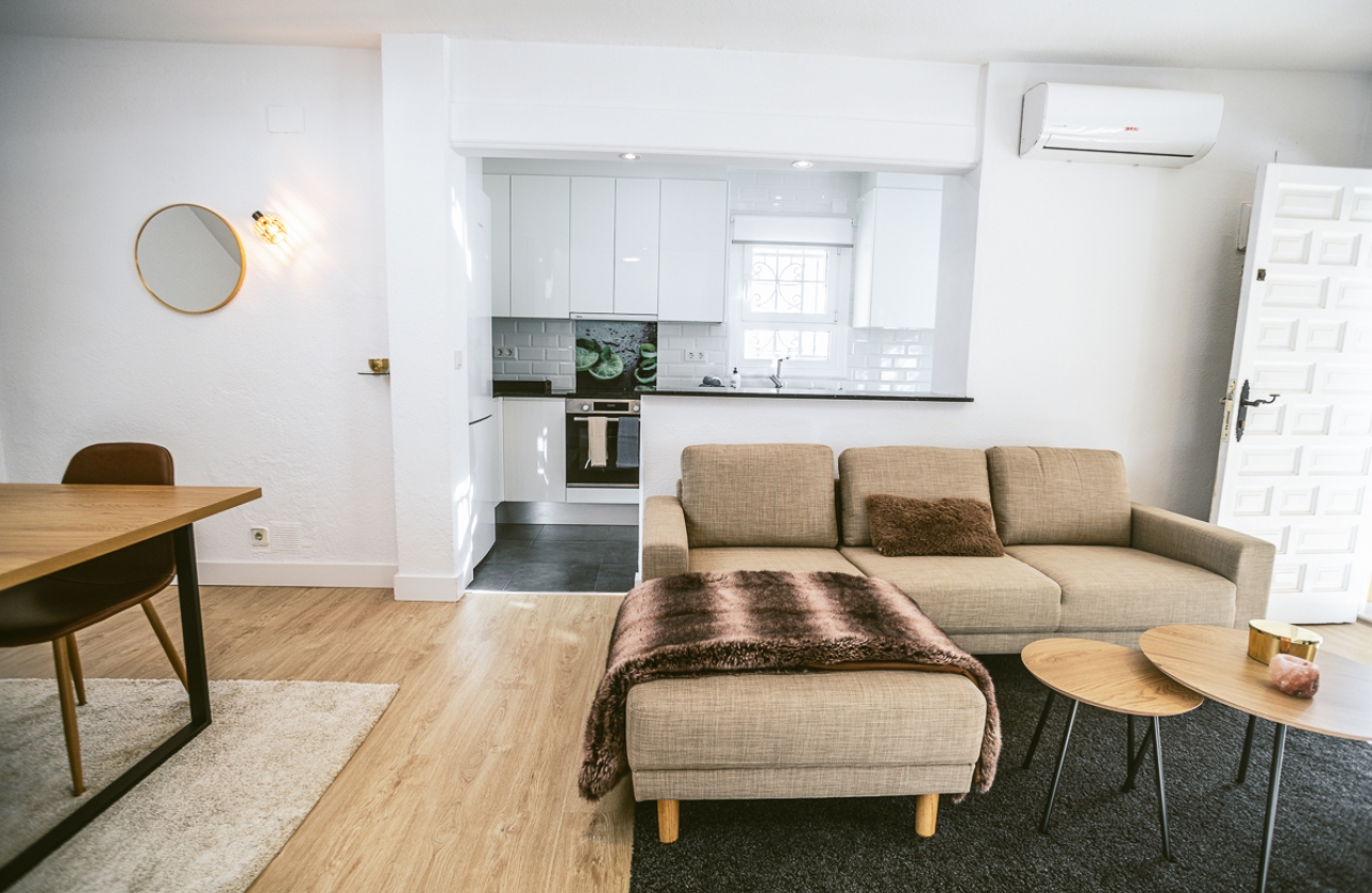 Resale - Villa - Orihuela Costa - Villamartín