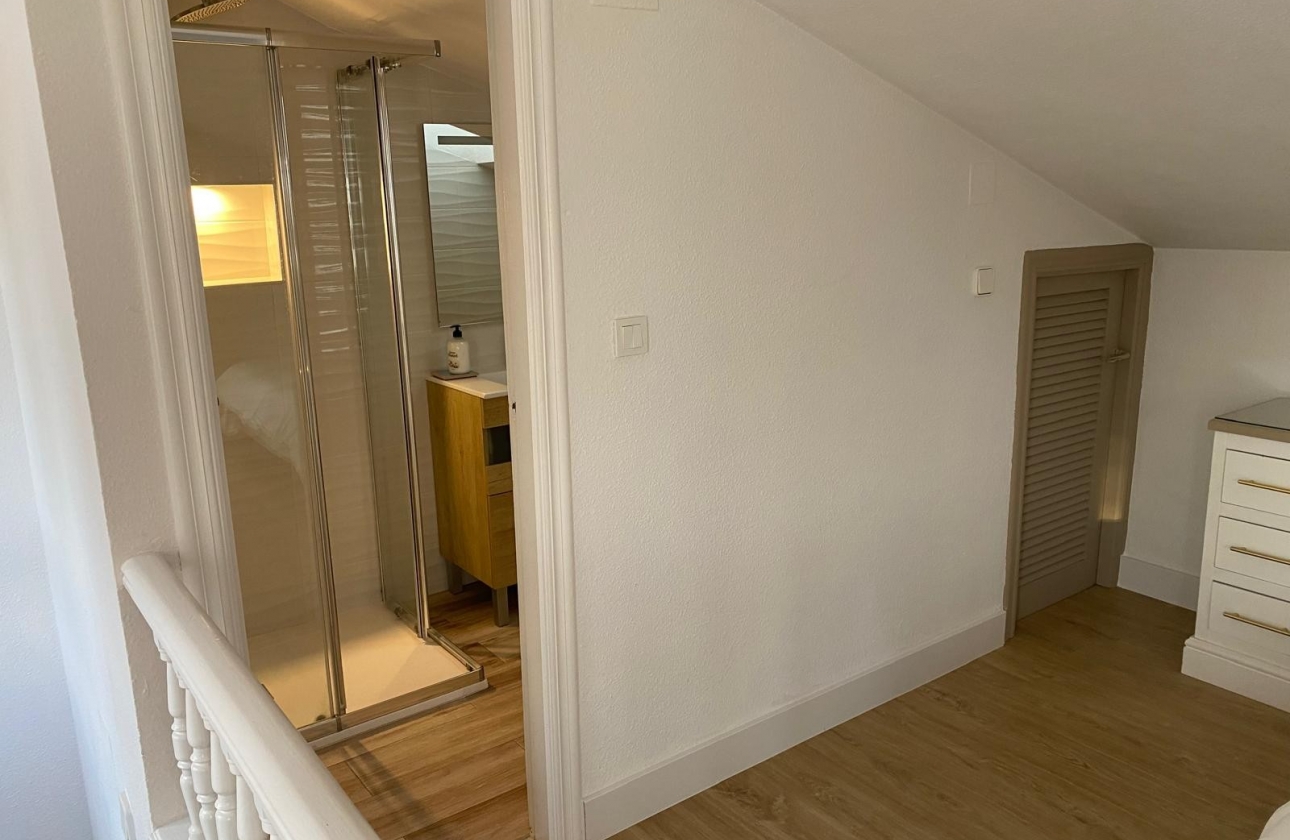 Resale - Villa - Orihuela Costa - Villamartín