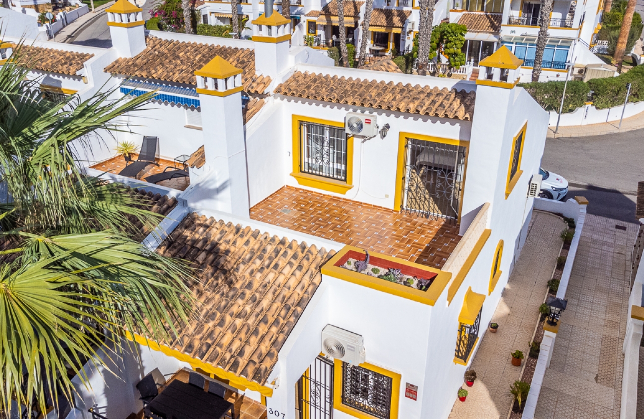 Resale - Villa - Orihuela Costa - Villamartín