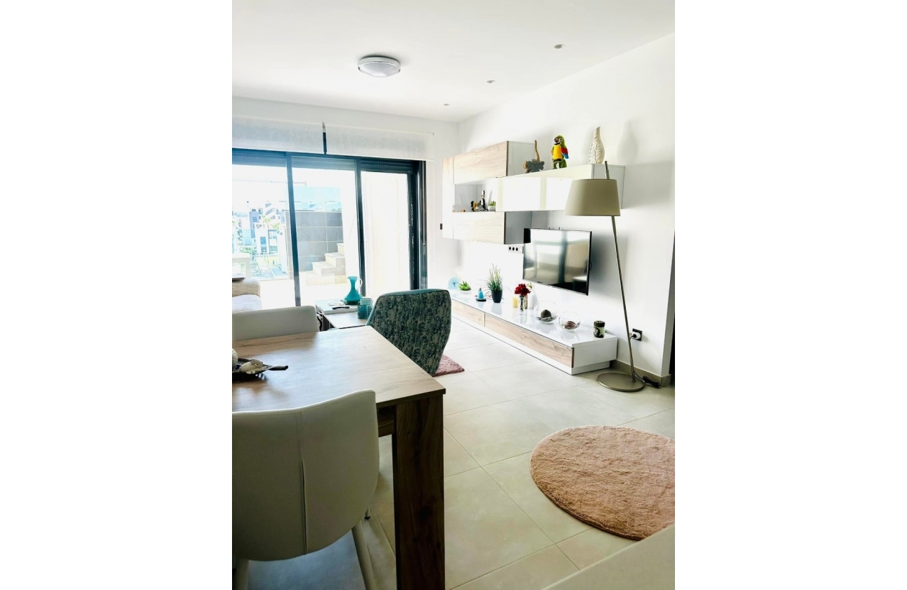 Resale - Apartment / flat - El Raso - Costa Blanca