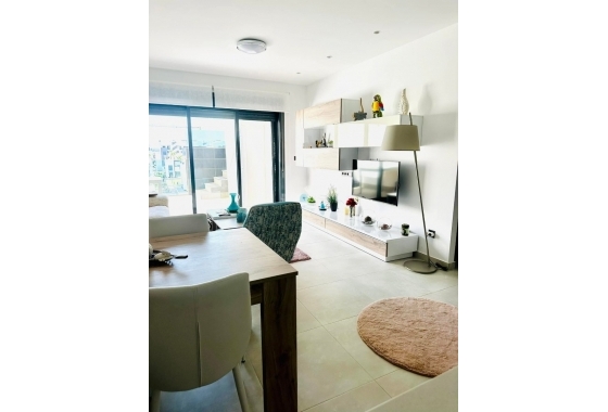 Resale - Apartment / flat - El Raso - Costa Blanca
