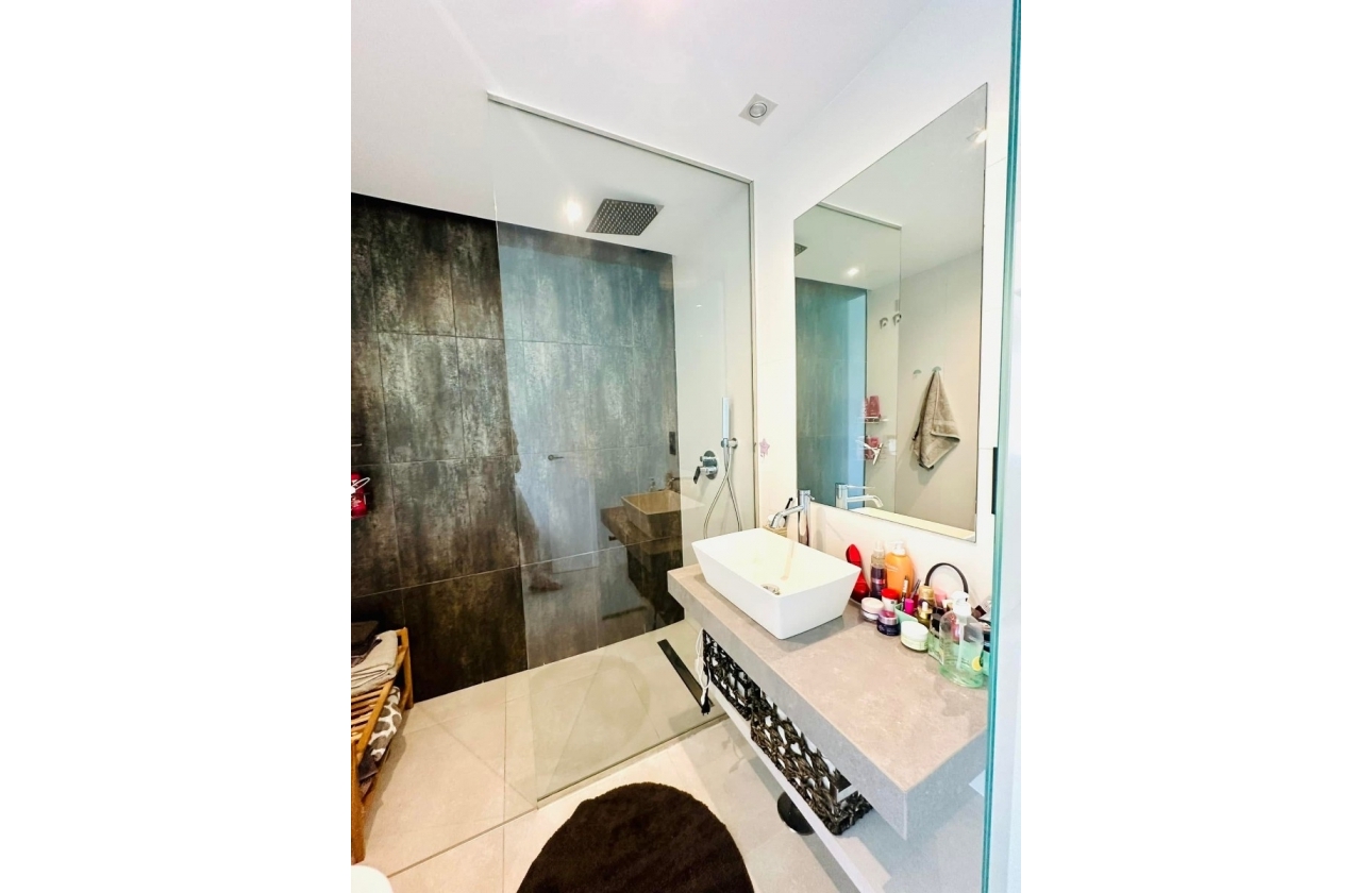 Resale - Apartment / flat - El Raso - Costa Blanca