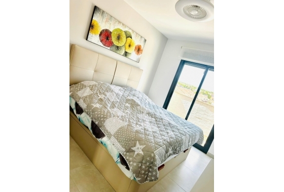 Resale - Apartment / flat - El Raso - Costa Blanca