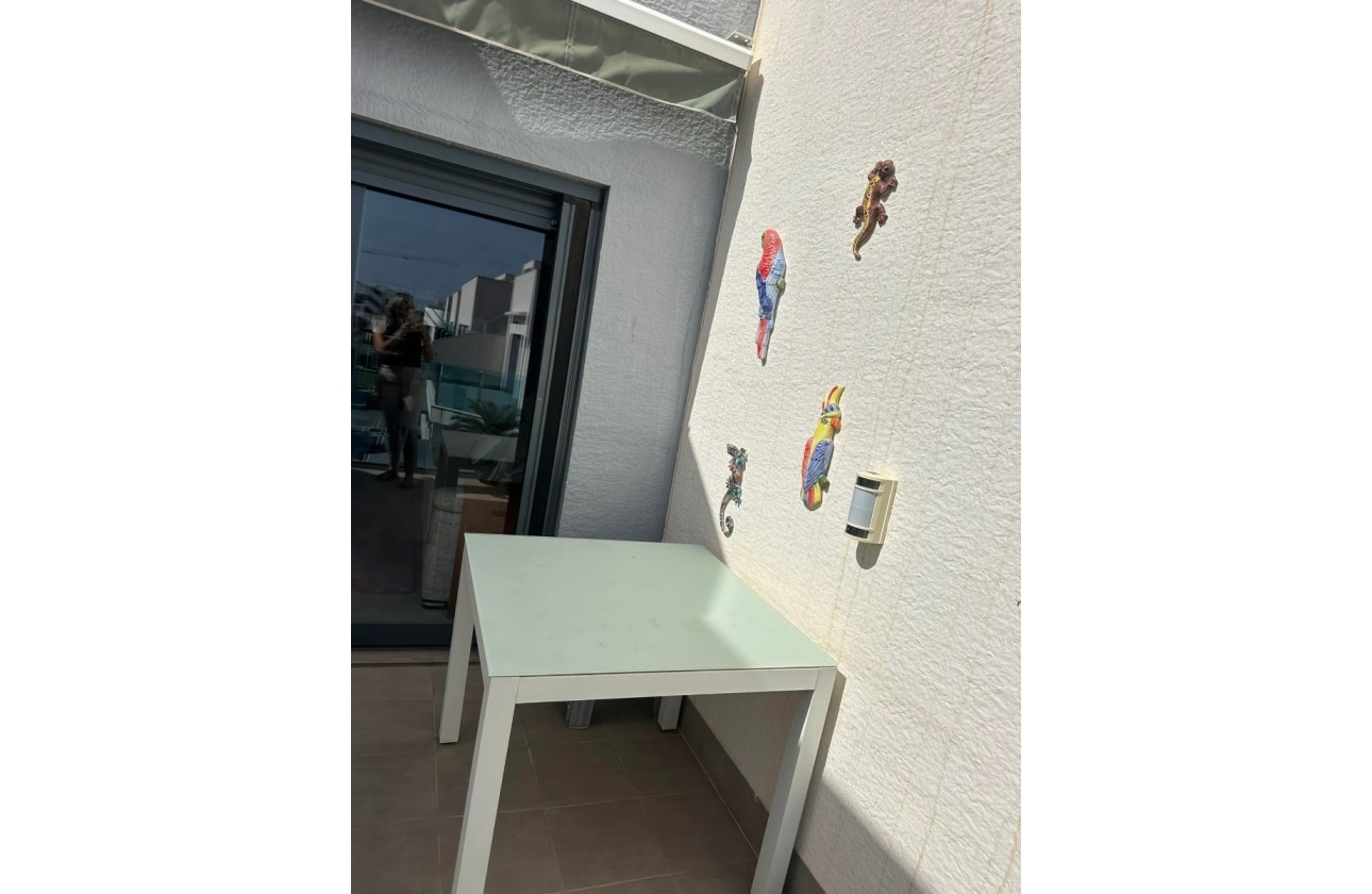 Resale - Apartment / flat - El Raso - Costa Blanca