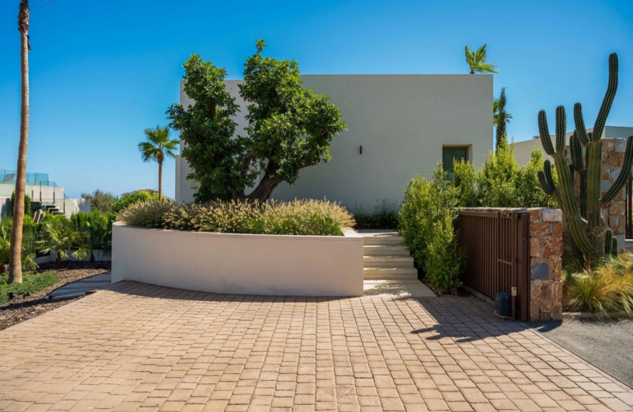 Resale - Villa - San Miguel de Salinas - Las Colinas golf