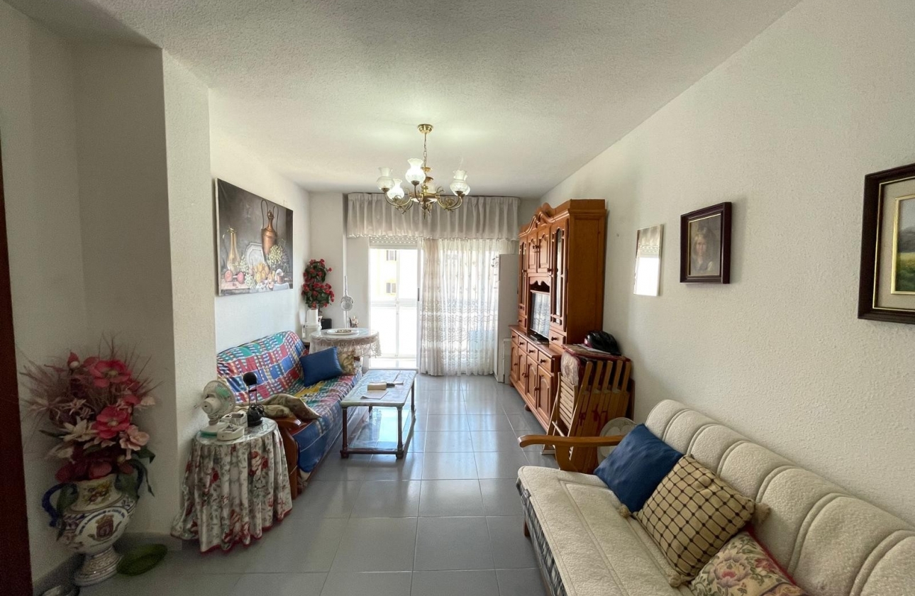 Herverkoop - Appartement / flat - Punta Prima