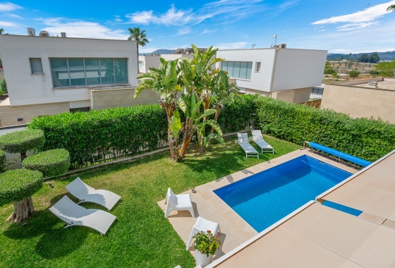 Resale - Villa - Orihuela Costa - Vistabella