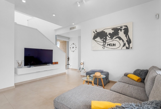 Resale - Villa - Orihuela Costa - Vistabella