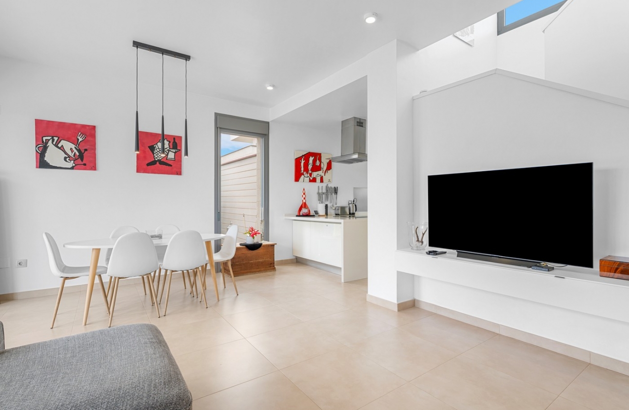 Resale - Villa - Orihuela Costa - Vistabella