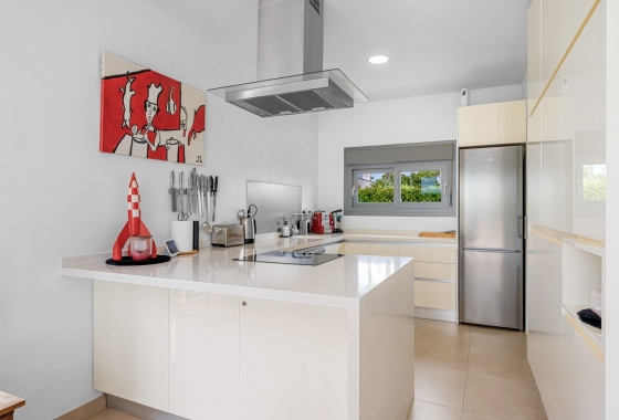 Resale - Villa - Orihuela Costa - Vistabella