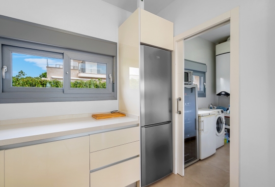 Resale - Villa - Orihuela Costa - Vistabella