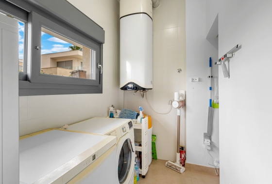 Resale - Villa - Orihuela Costa - Vistabella