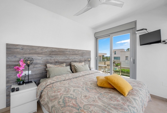 Resale - Villa - Orihuela Costa - Vistabella