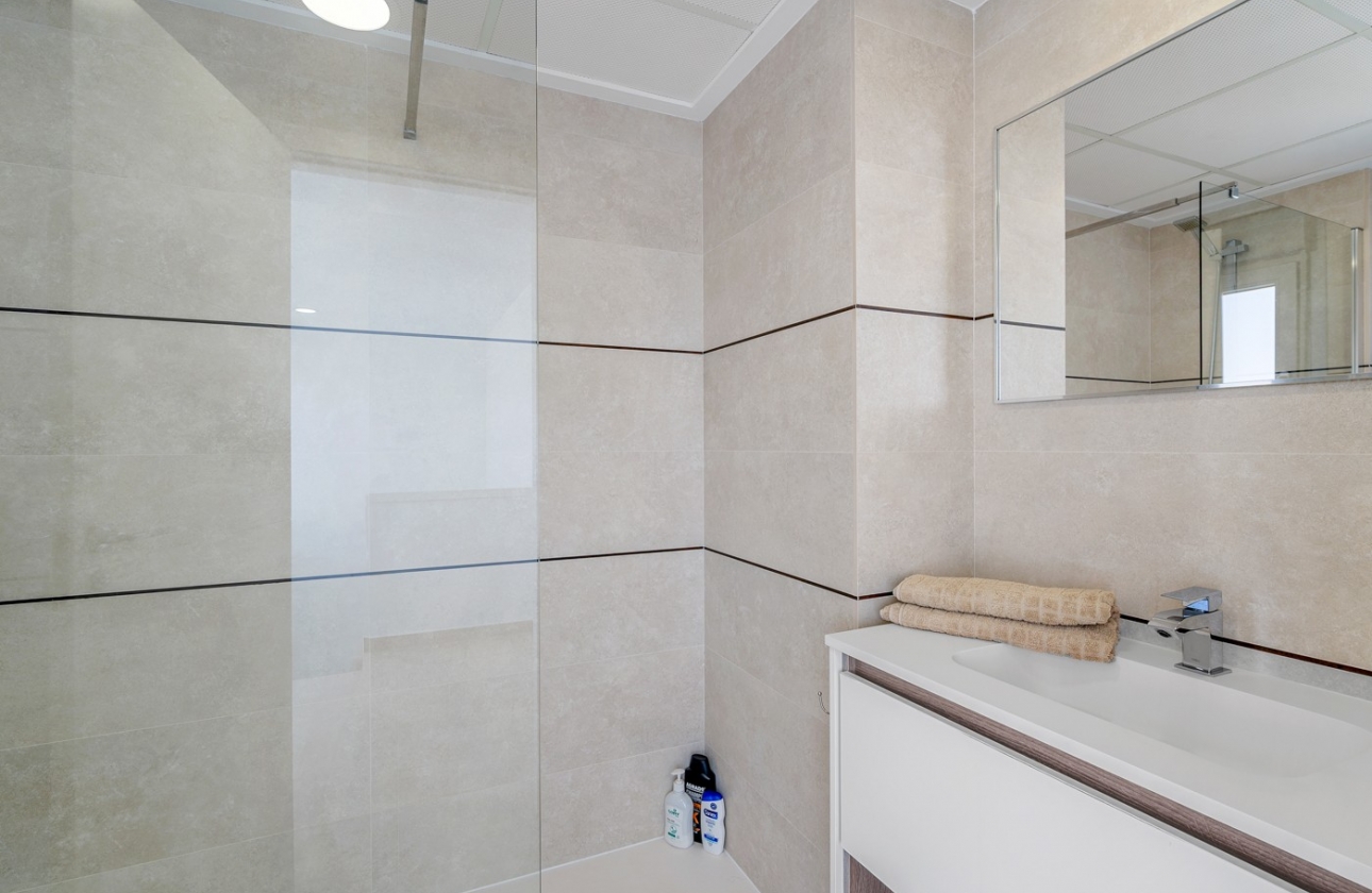 Resale - Villa - Orihuela Costa - Vistabella