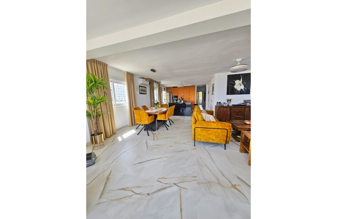 Resale - Apartment / flat - Altea