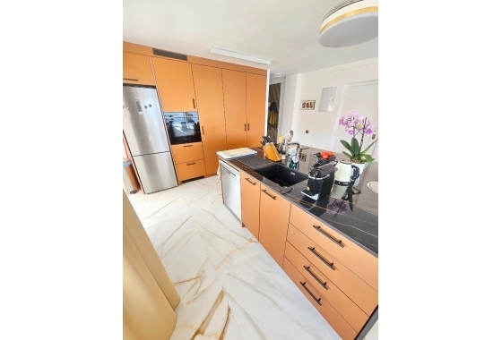 Resale - Apartment / flat - Altea