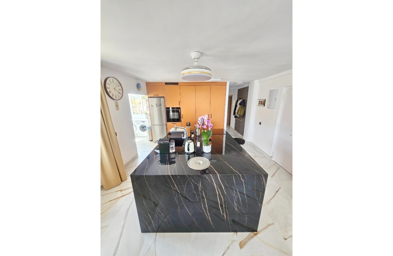 Resale - Apartment / flat - Altea