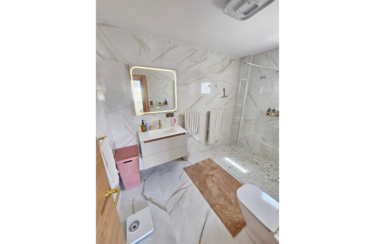 Resale - Apartment / flat - Altea