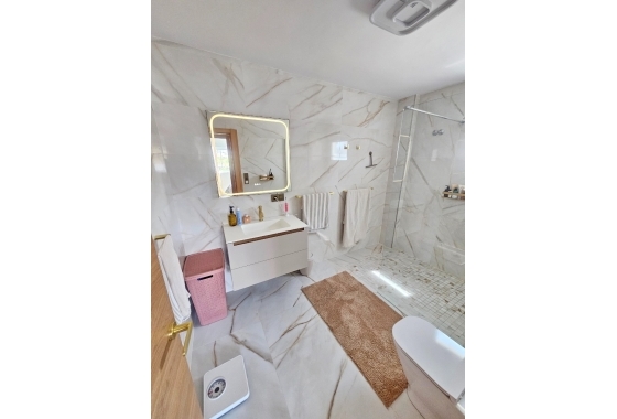 Resale - Apartment / flat - Altea