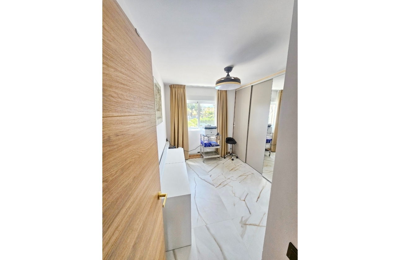 Resale - Apartment / flat - Altea