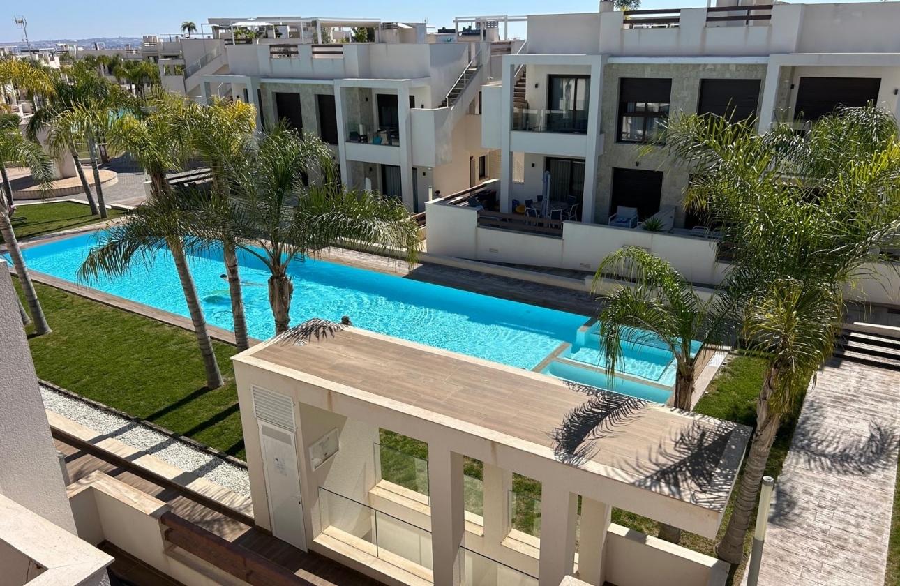 Resale - Apartment / flat - Torrevieja - Los Balcones
