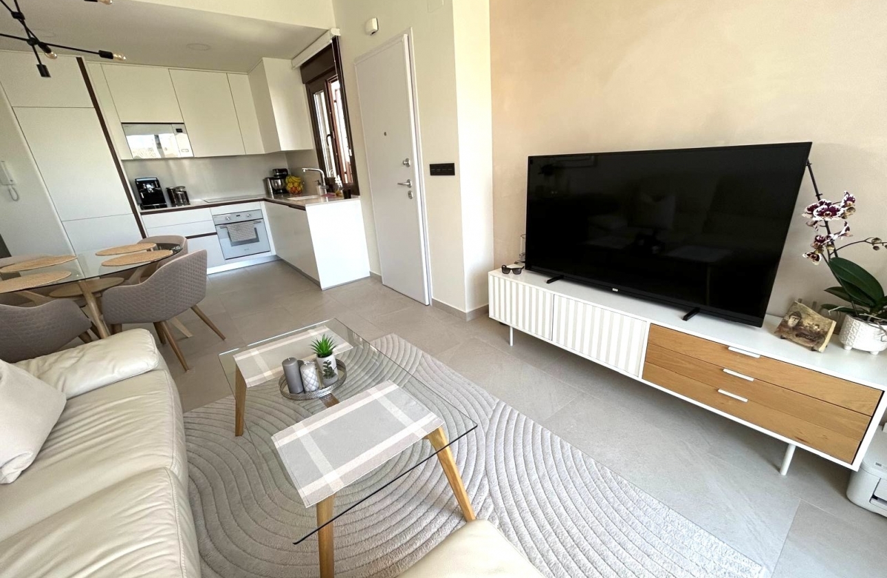 Resale - Apartment / flat - Torrevieja - Los Balcones