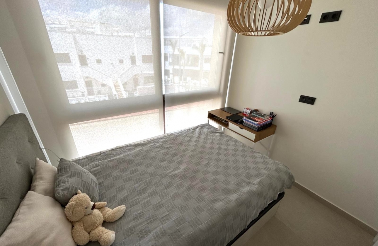 Resale - Apartment / flat - Torrevieja - Los Balcones
