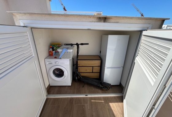 Resale - Apartment / flat - Torrevieja - Los Balcones