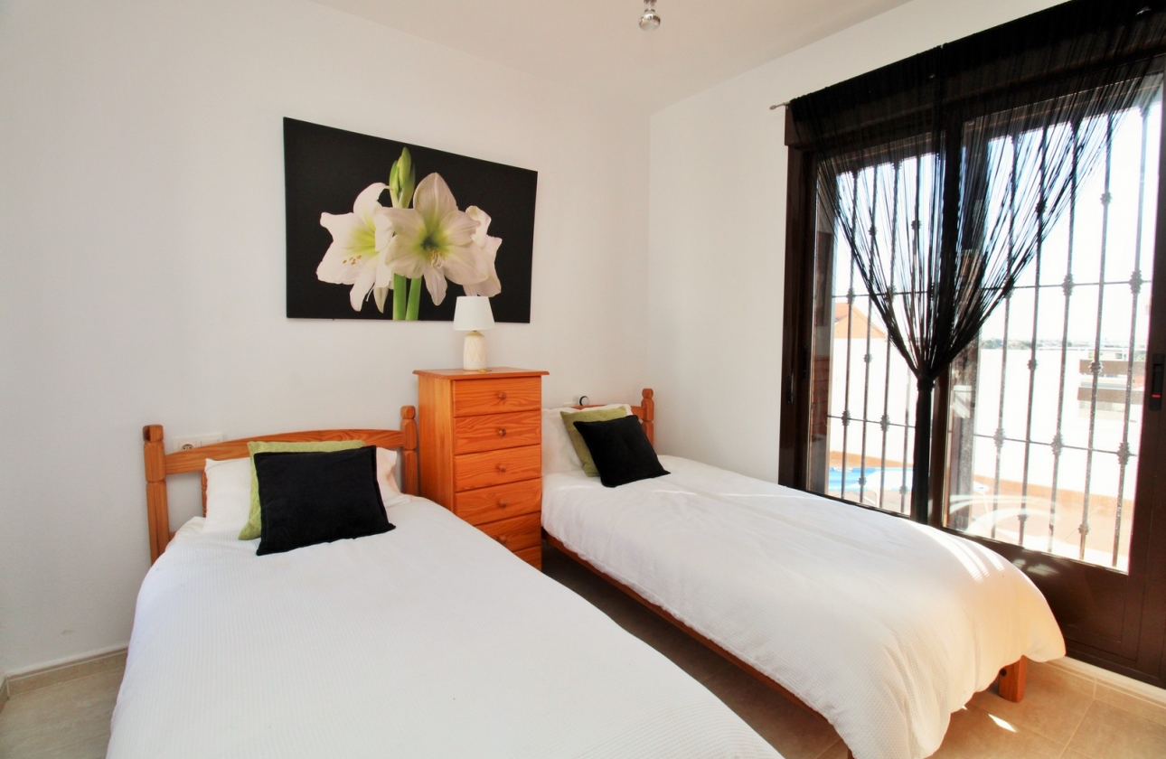 Resale - Villa - Villamartin - Pau 8