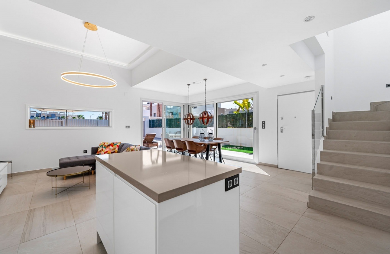 Resale - Villa - Guardamar del Segura