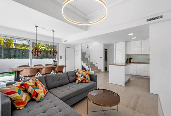 Resale - Villa - Guardamar del Segura