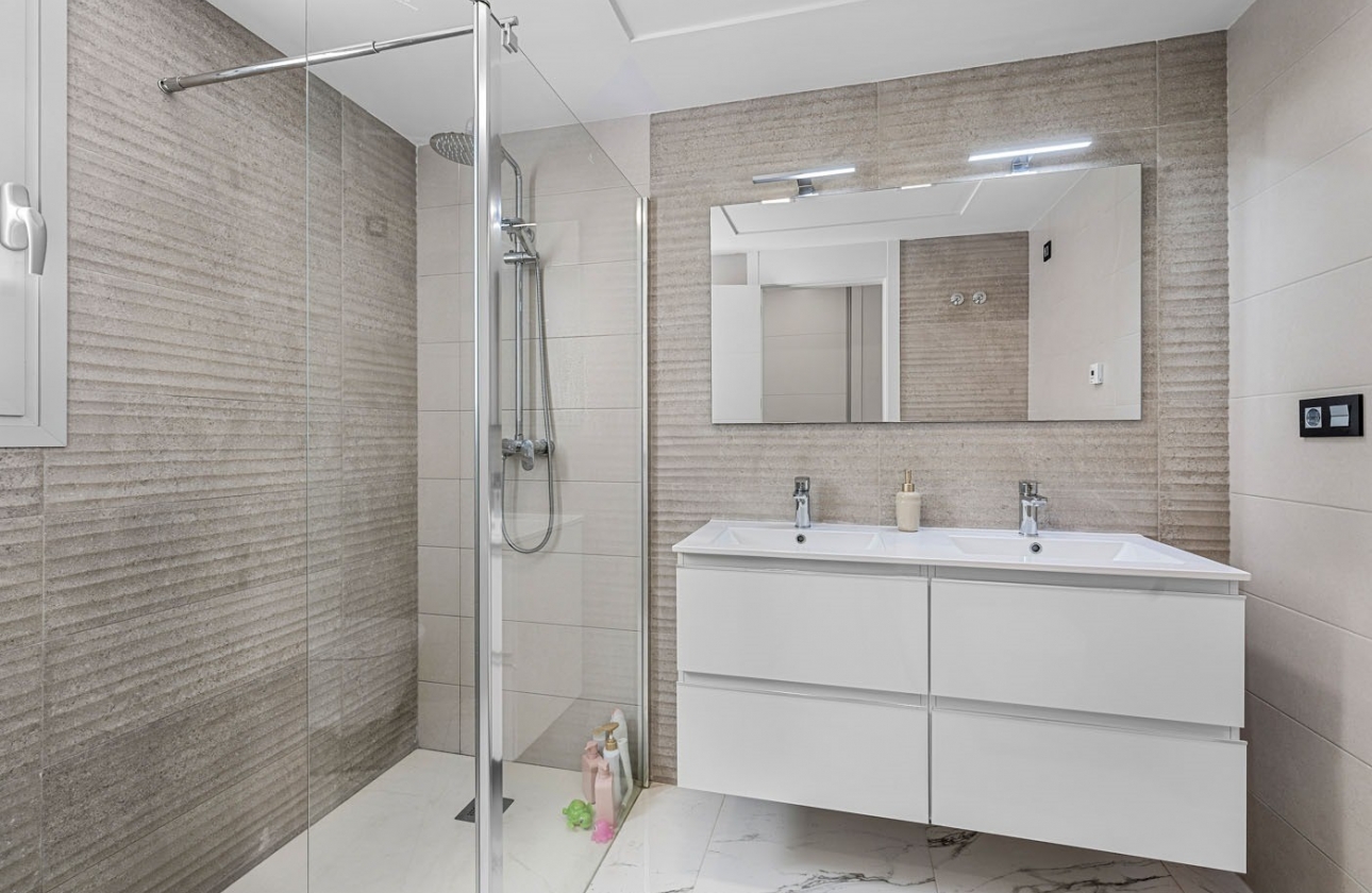 Resale - Villa - Guardamar del Segura